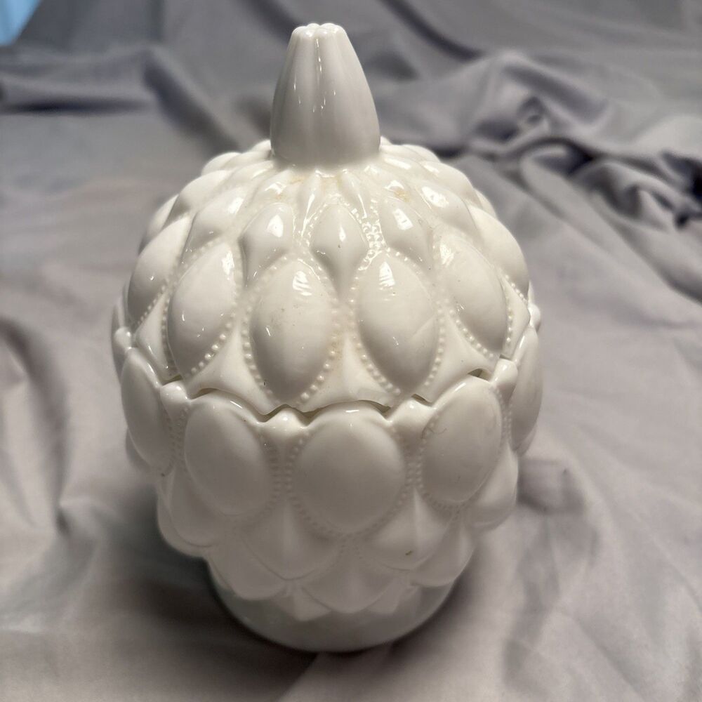 Fostoria Milk Glass Heavy‎ Pedestal Dish With Lid
